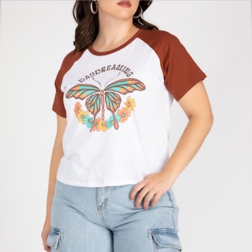 Hollister butterfly daydreaming young adult T-shirt